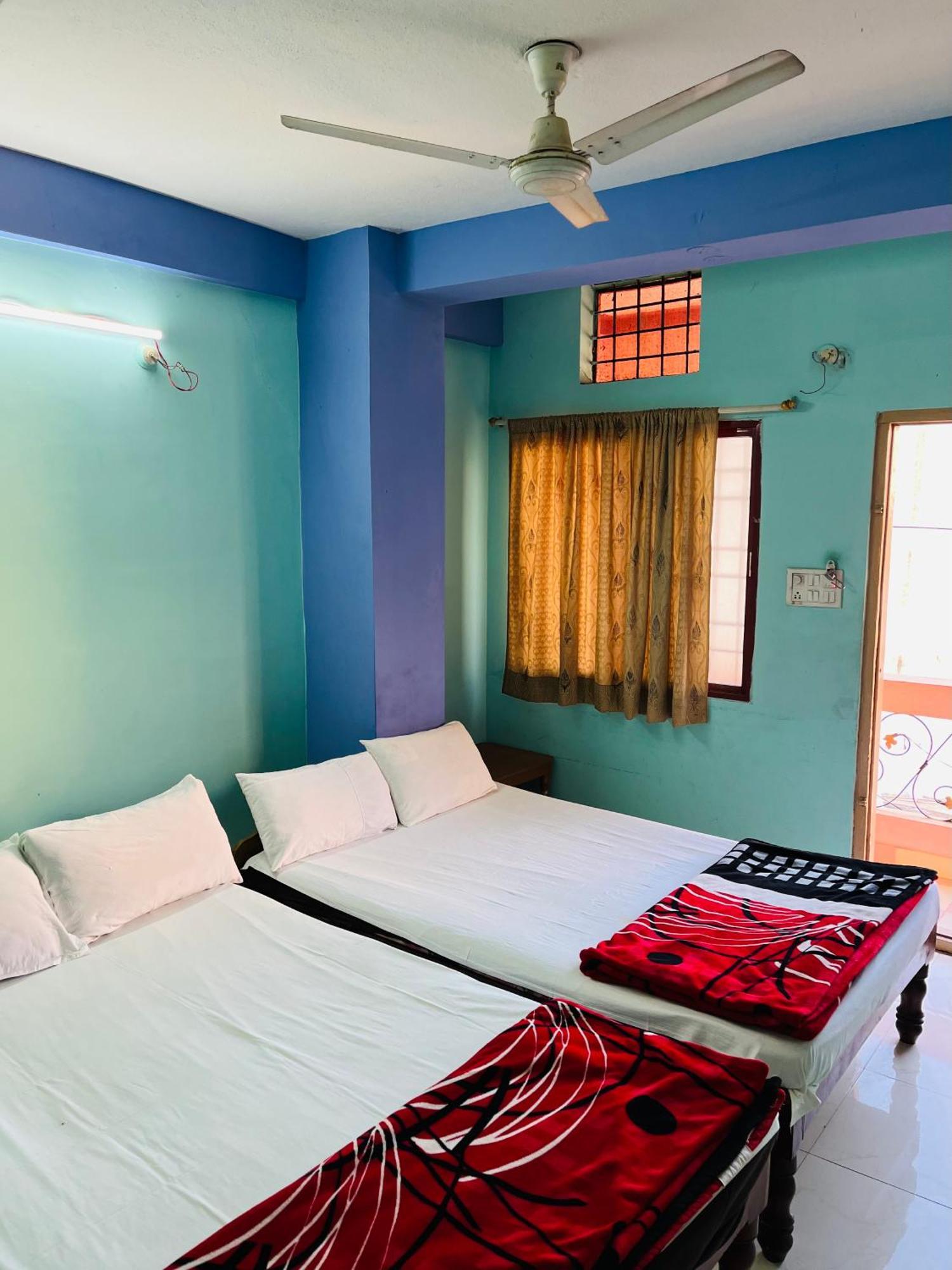 Sss Residency Hotel Puttaparthi Exterior photo