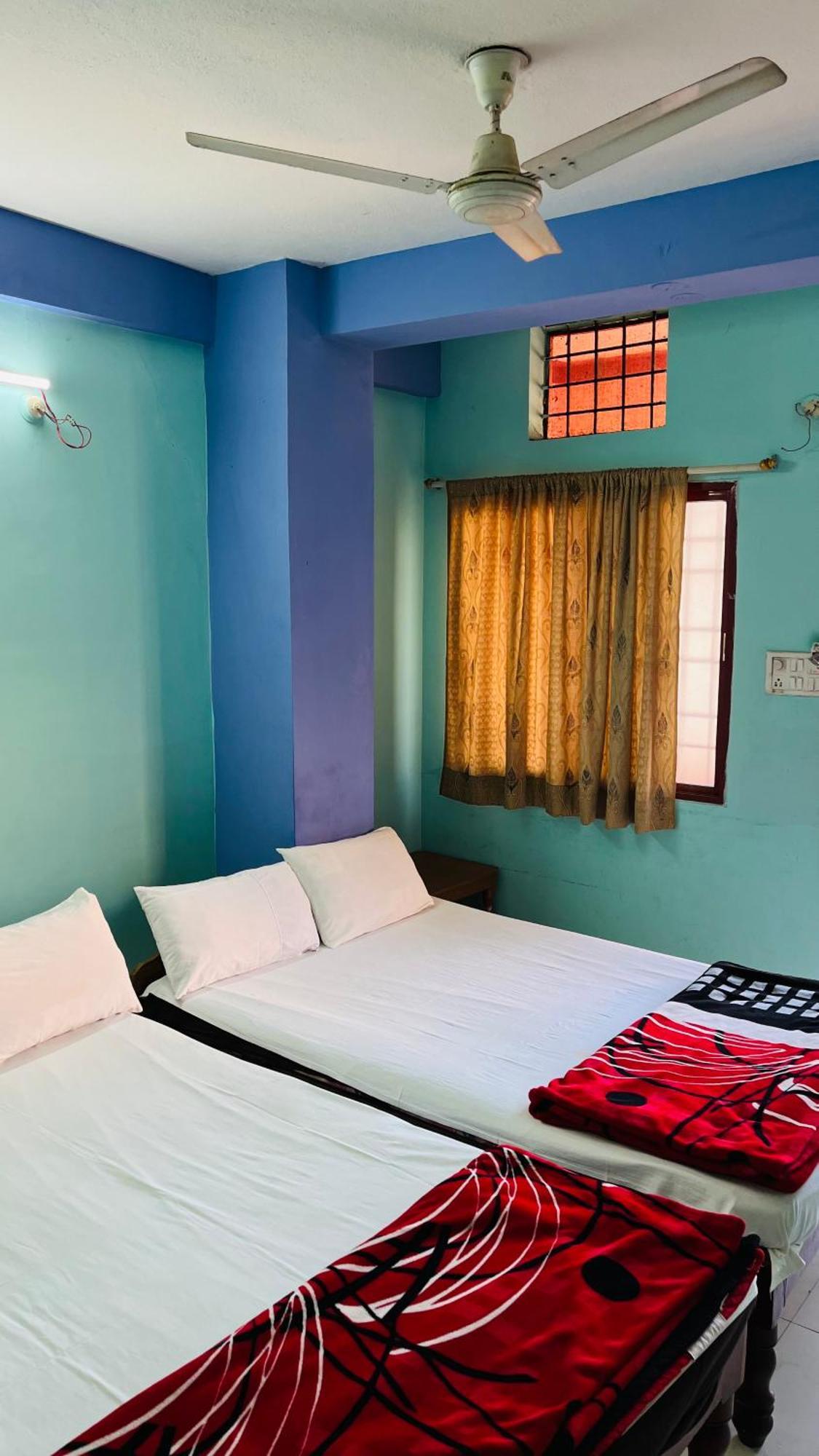 Sss Residency Hotel Puttaparthi Exterior photo